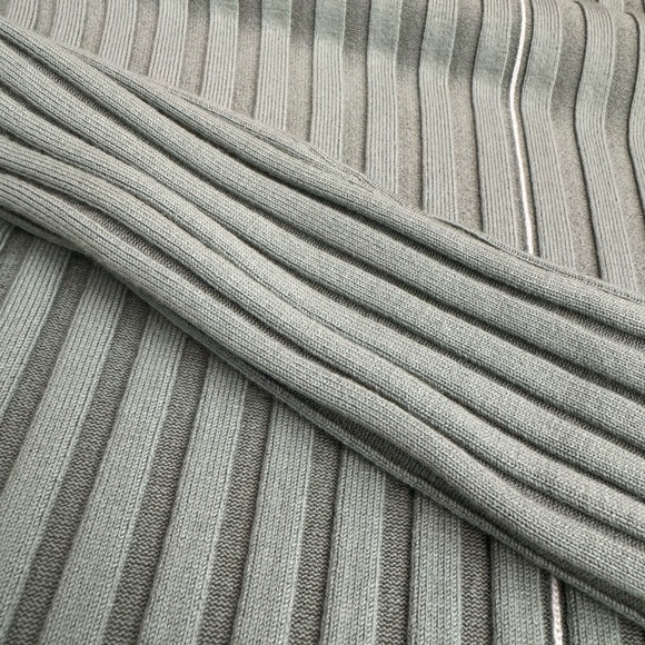 *Like New* Ribbed Knit Mock Neck Dress - Picture 6 of 7